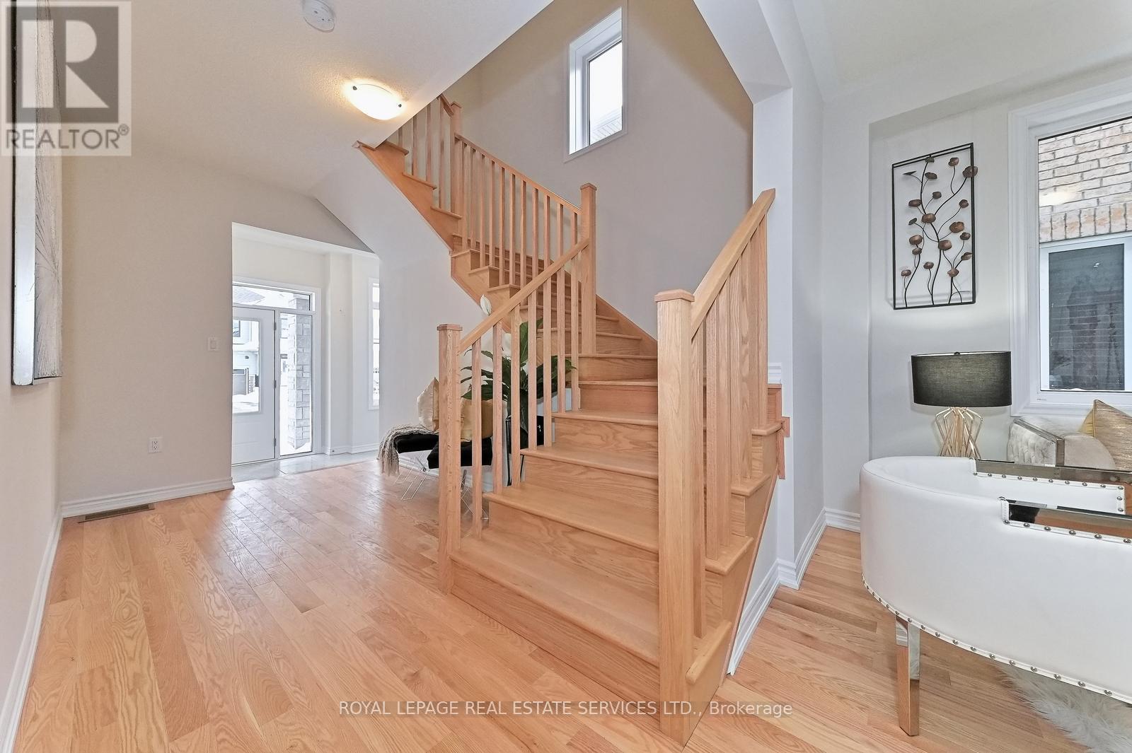 Upper - 46 Bannister Road, Barrie, Ontario  L9J 0L7 - Photo 21 - S8245244