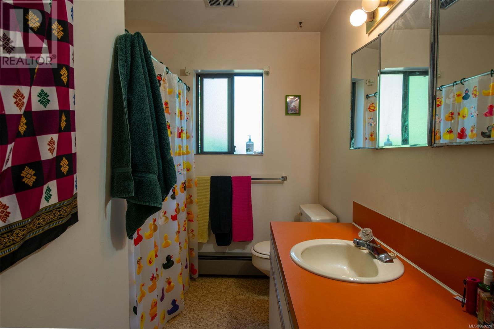 444 Blackburn Rd, Salt Spring, British Columbia  V8K 2H2 - Photo 24 - 960224