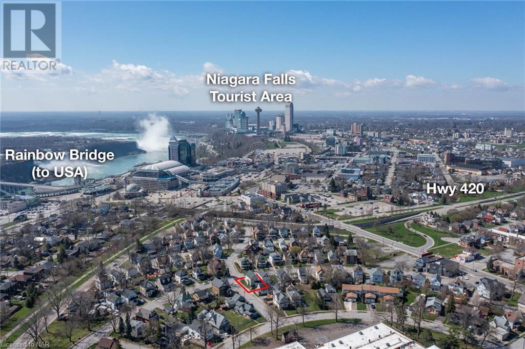 4671 EASTWOOD Crescent Niagara Falls