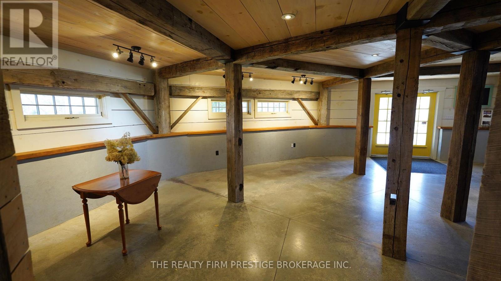 14226 Talbot Trail Rd, Chatham-Kent, Ontario  N0L 1X0 - Photo 12 - X8247334