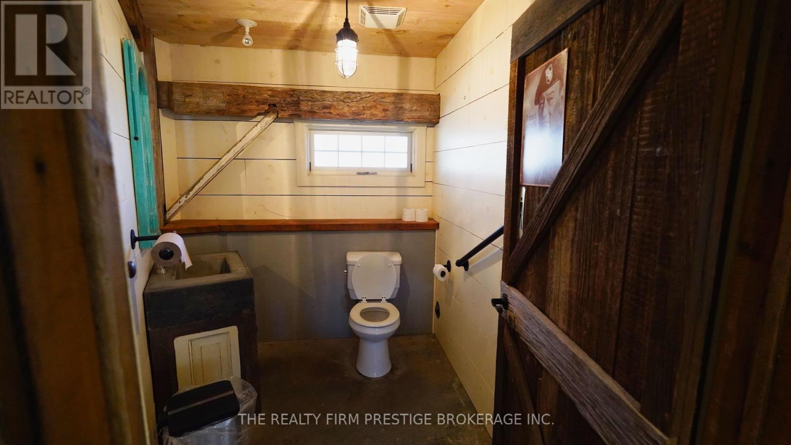 14226 Talbot Trail Rd, Chatham-Kent, Ontario  N0L 1X0 - Photo 14 - X8247334