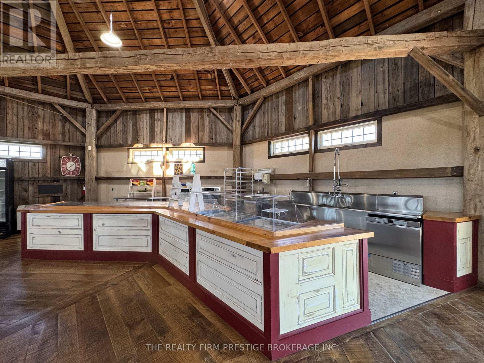 14226 Talbot Trail Rd, Chatham-Kent, Ontario  N0L 1X0 - Photo 21 - X8247334