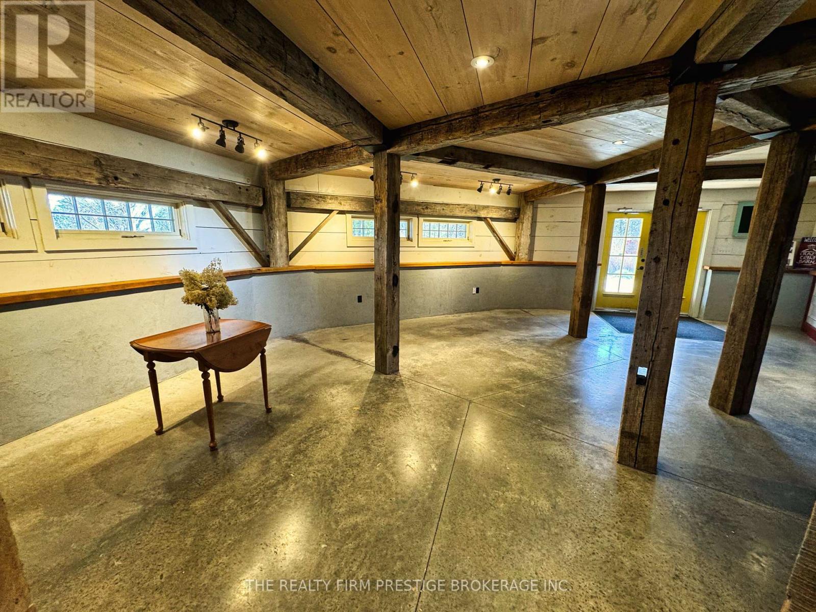 14226 Talbot Trail Rd, Chatham-Kent, Ontario  N0L 1X0 - Photo 30 - X8247334