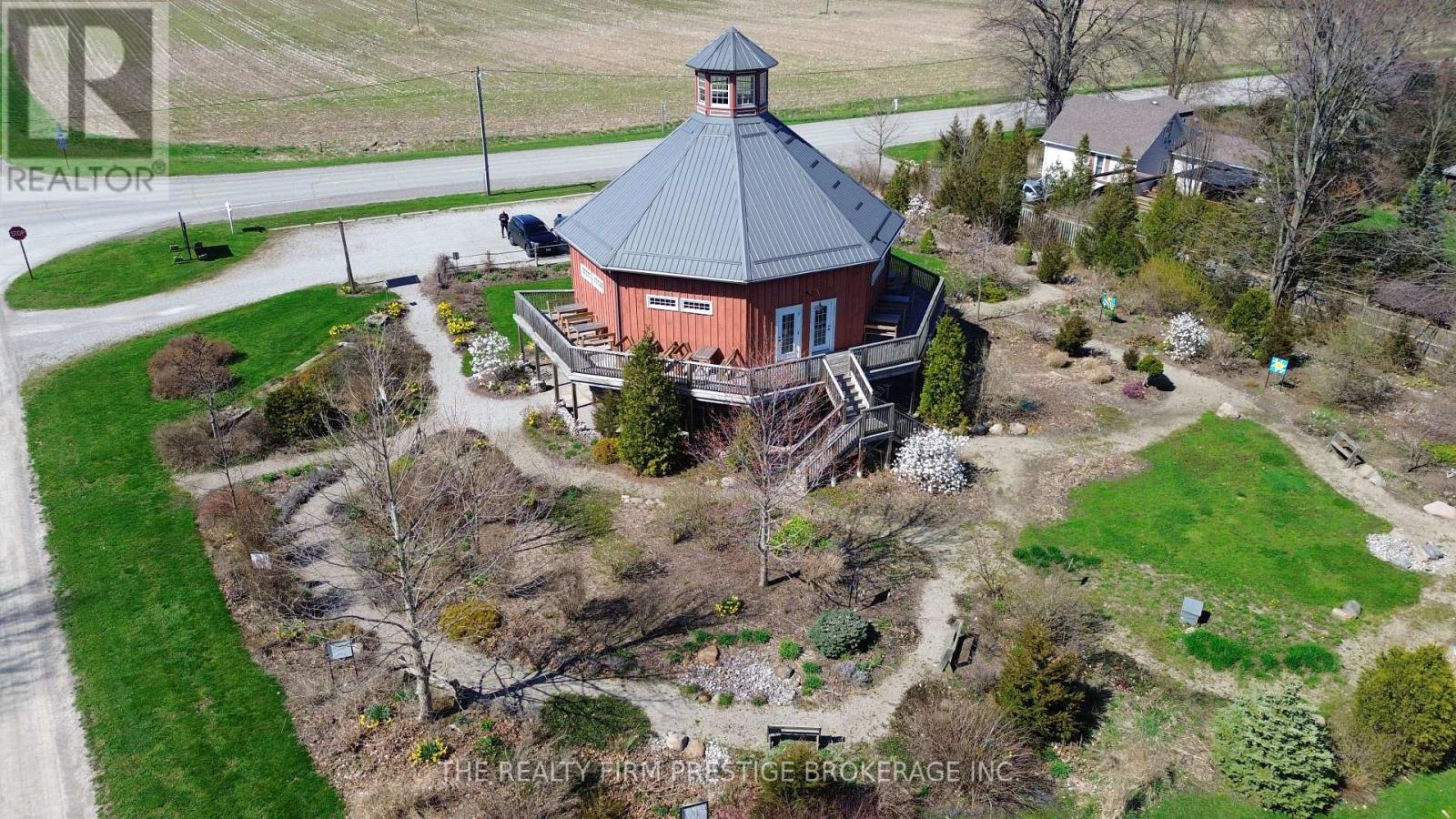 14226 Talbot Trail Rd, Chatham-Kent, Ontario  N0L 1X0 - Photo 40 - X8247334