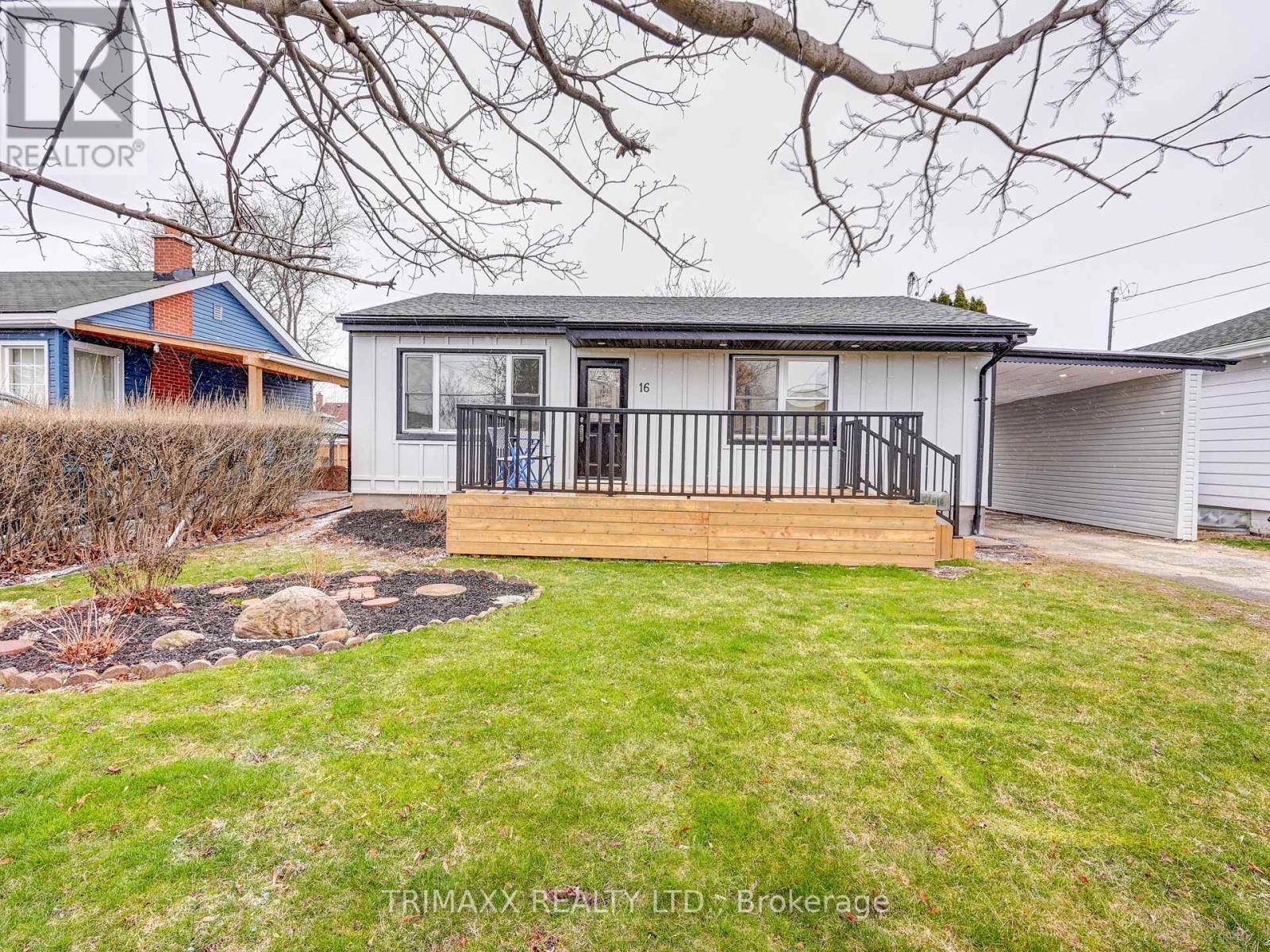16 Lakeview Avenue, Grimsby, Ontario  L3M 3M1 - Photo 4 - X8247876