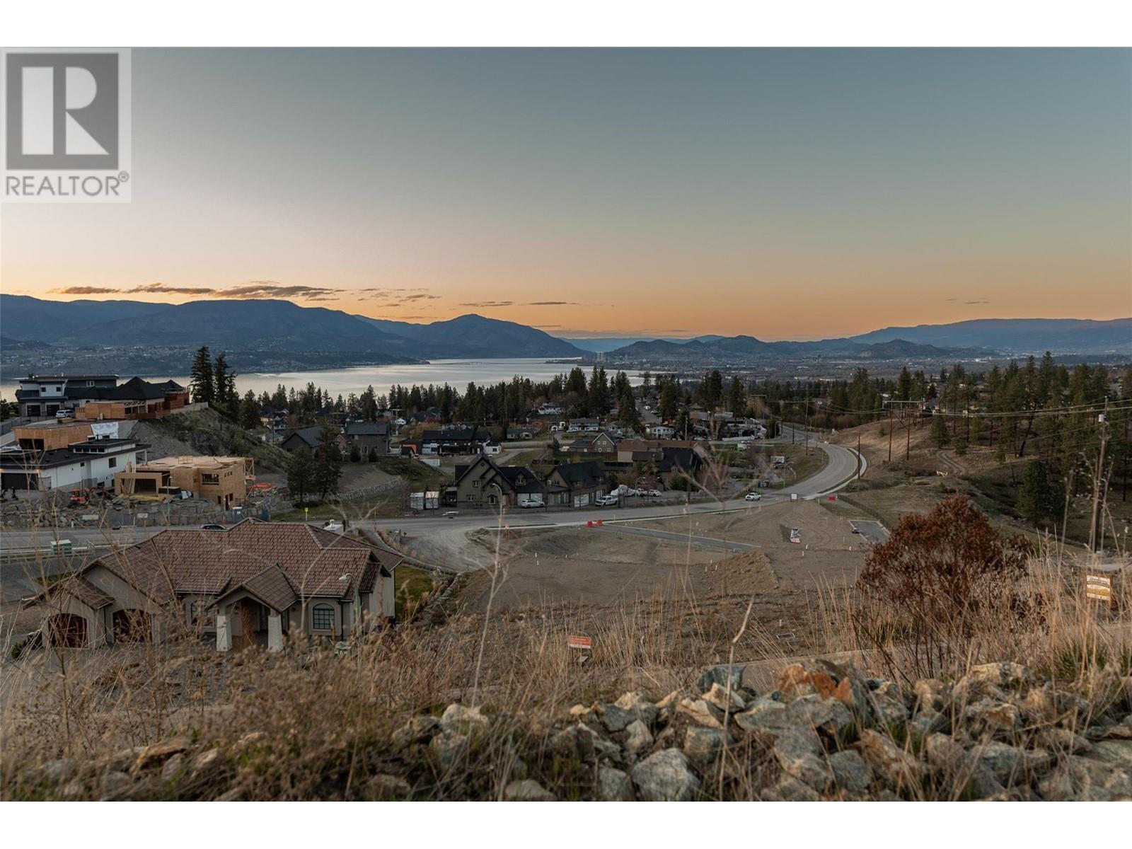 523 Trumpeter Road, Kelowna, British Columbia  V1W 5K6 - Photo 10 - 10310412