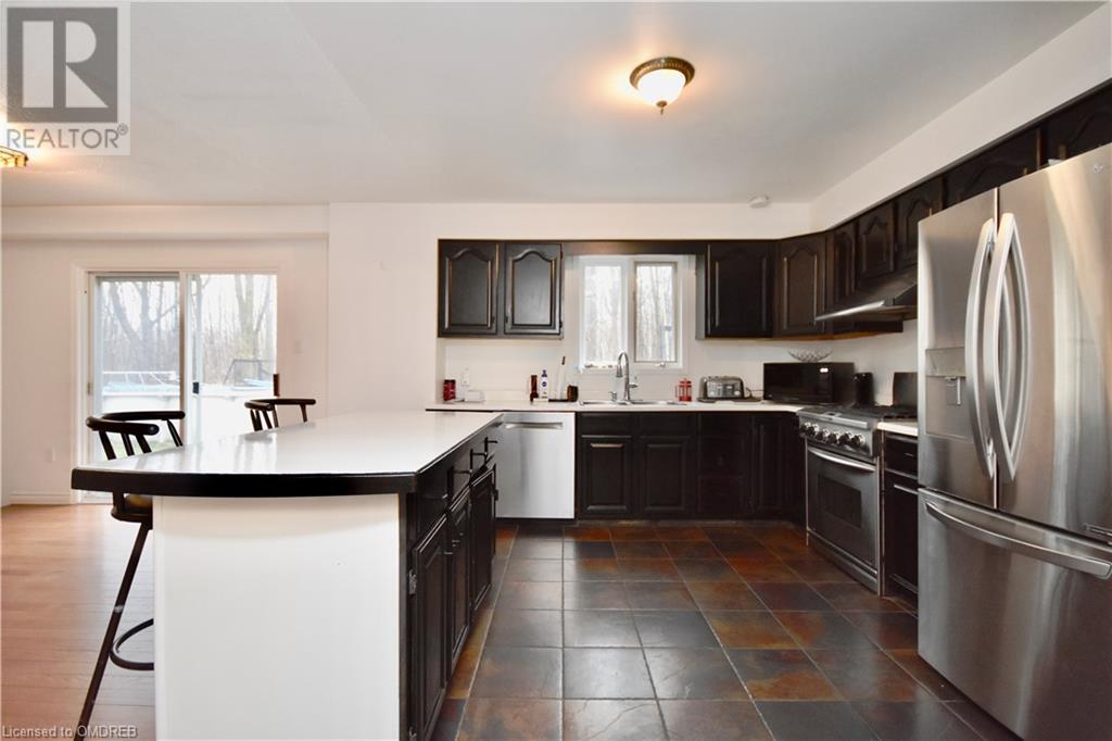 22 Forestdale Drive, Penetanguishene, Ontario  L9M 1Z9 - Photo 8 - 40573008