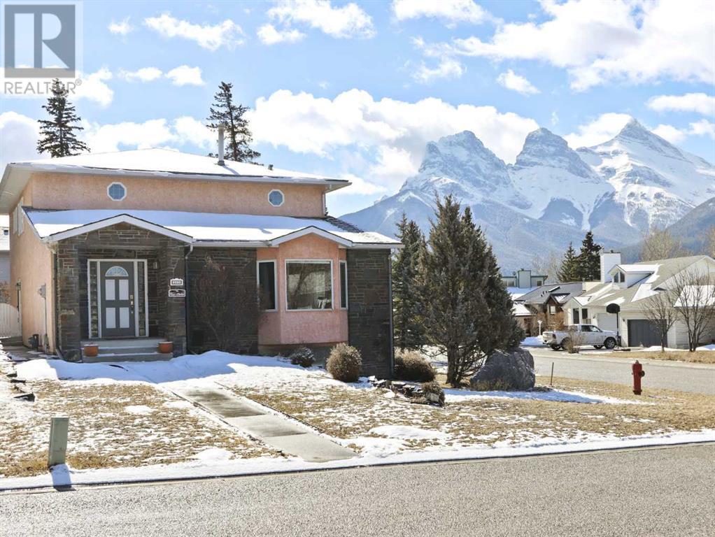 285 Grizzly Crescent Canmore