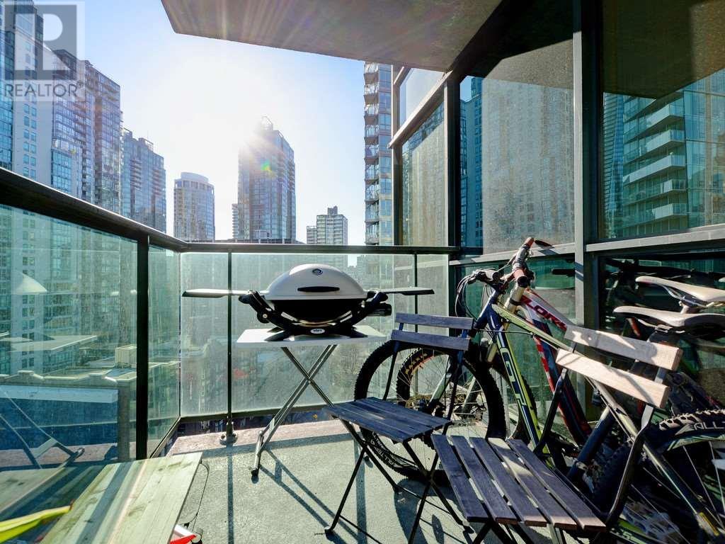 Listing Picture 14 of 17 : 1506 555 JERVIS STREET, Vancouver / 溫哥華 - 魯藝地產 Yvonne Lu Group - MLS Medallion Club Member