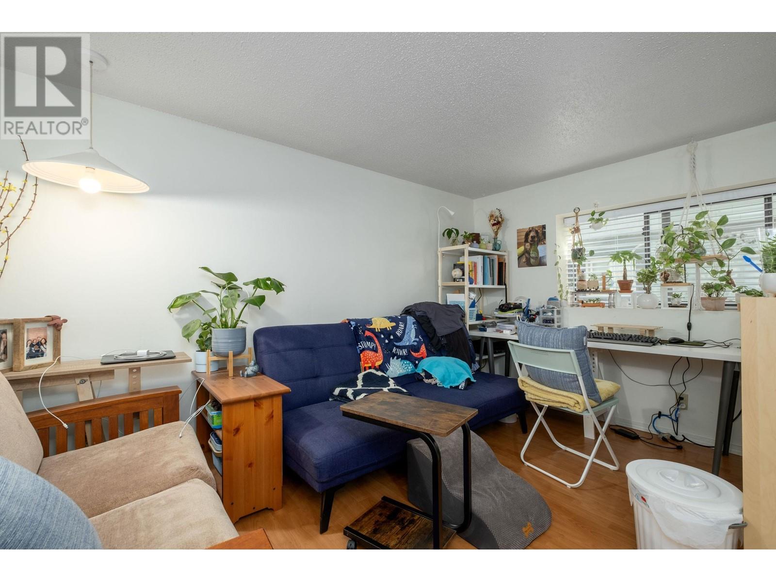 Listing Picture 25 of 40 : 32 E 17TH AVENUE, Vancouver / 溫哥華 - 魯藝地產 Yvonne Lu Group - MLS Medallion Club Member