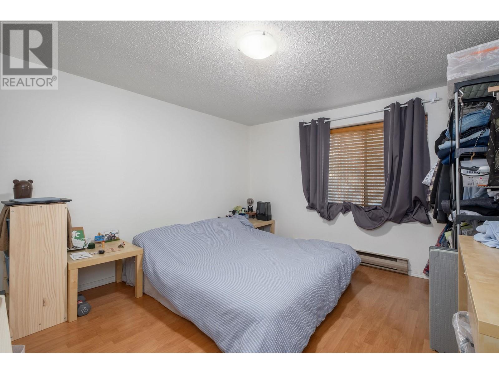 Listing Picture 28 of 40 : 32 E 17TH AVENUE, Vancouver / 溫哥華 - 魯藝地產 Yvonne Lu Group - MLS Medallion Club Member