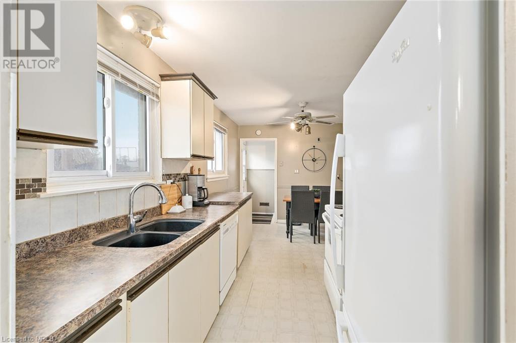 71 Gulliver Crescent, Brampton, Ontario  L6S 1T1 - Photo 10 - 40572785