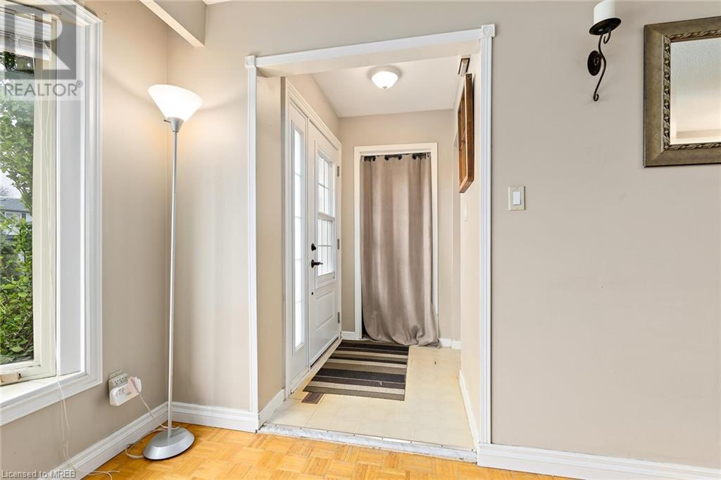 71 Gulliver Crescent, Brampton, Ontario  L6S 1T1 - Photo 4 - 40572785