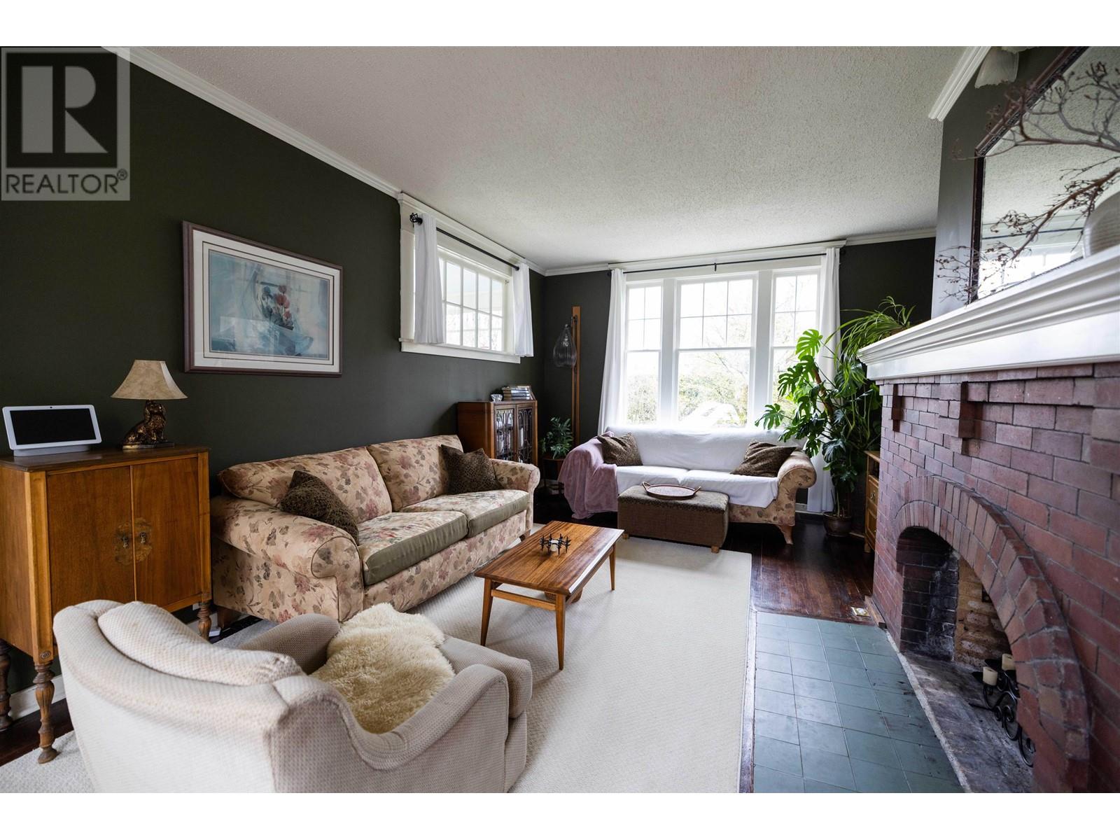 11640 Pine Street, Maple Ridge, British Columbia  V2X 5B9 - Photo 4 - R2871988