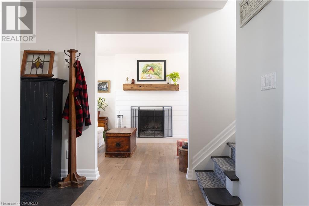 1188 Queens Avenue, Oakville, Ontario  L6H 2B5 - Photo 4 - 40573756