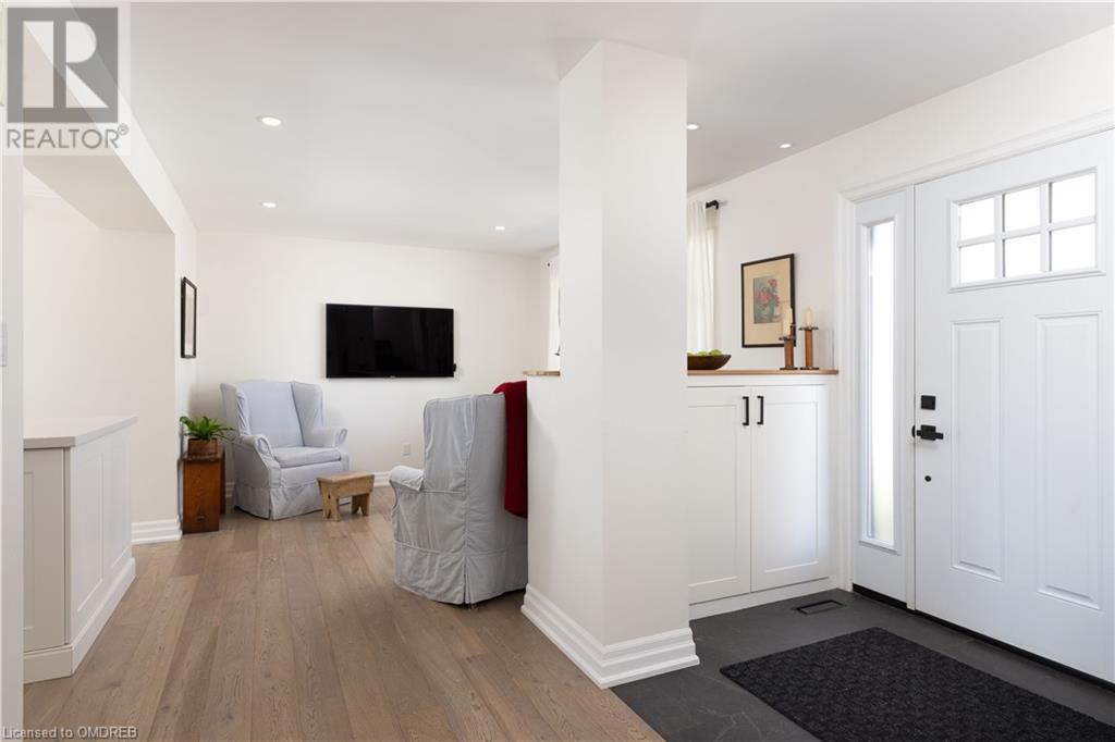 1188 Queens Avenue, Oakville, Ontario  L6H 2B5 - Photo 5 - 40573756