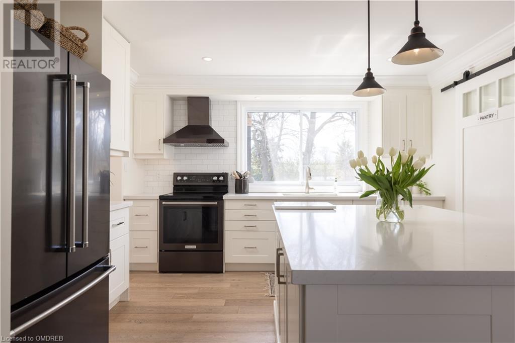 1188 Queens Avenue, Oakville, Ontario  L6H 2B5 - Photo 8 - 40573756