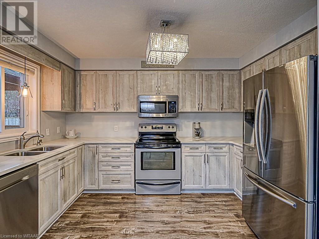 792 Spitfire Street, Woodstock, Ontario  N4T 0A9 - Photo 18 - 40573308