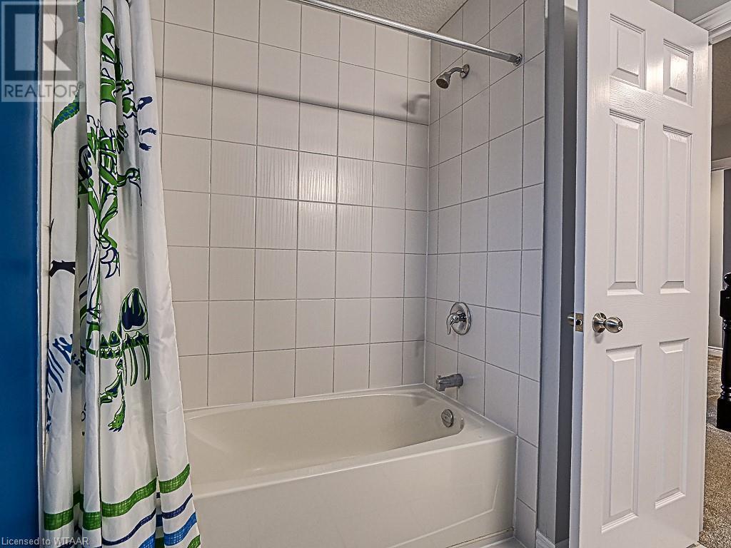 792 Spitfire Street, Woodstock, Ontario  N4T 0A9 - Photo 31 - 40573308