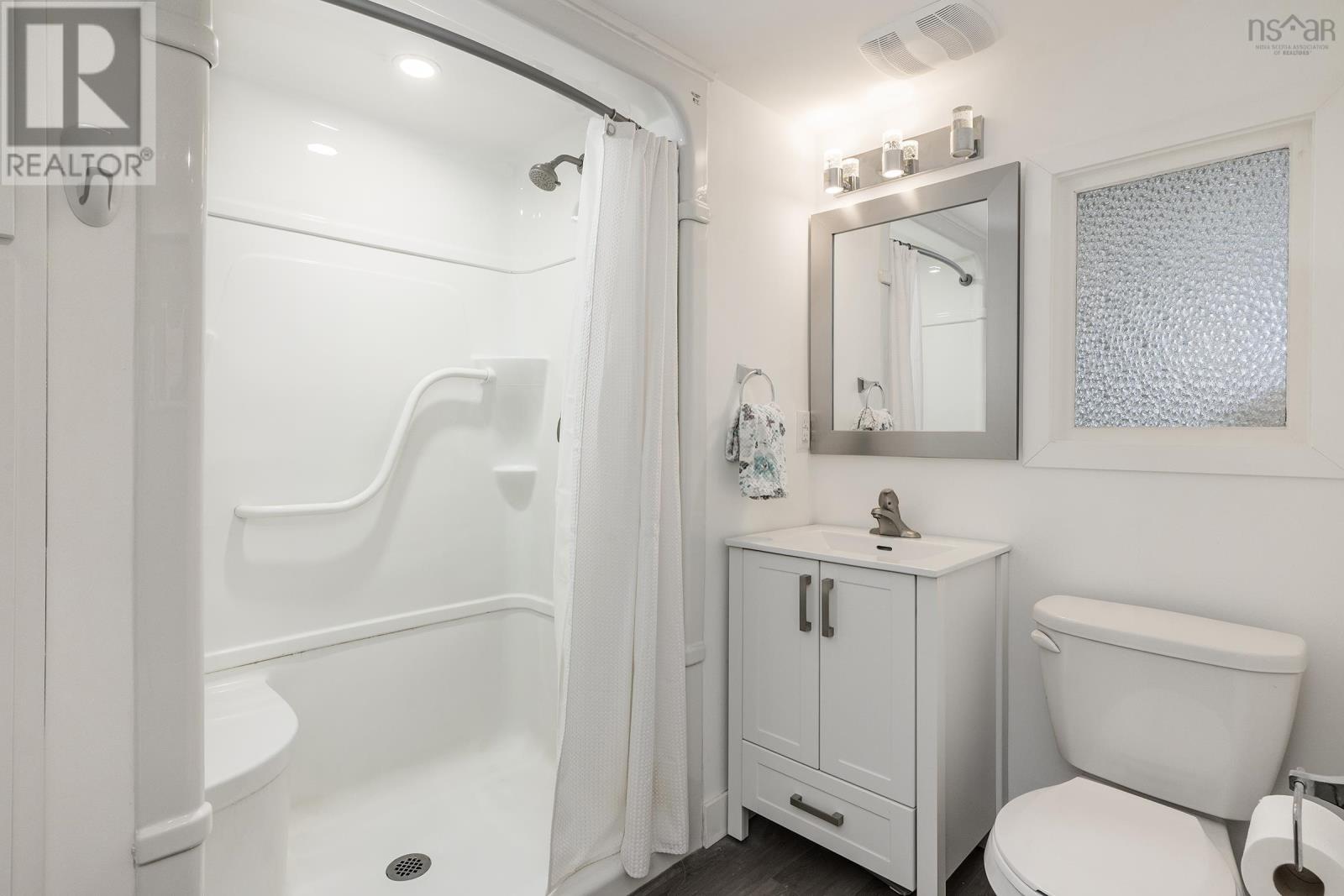 8 Violette Court, Cow Bay, Nova Scotia  B3G 1K6 - Photo 30 - 202407646