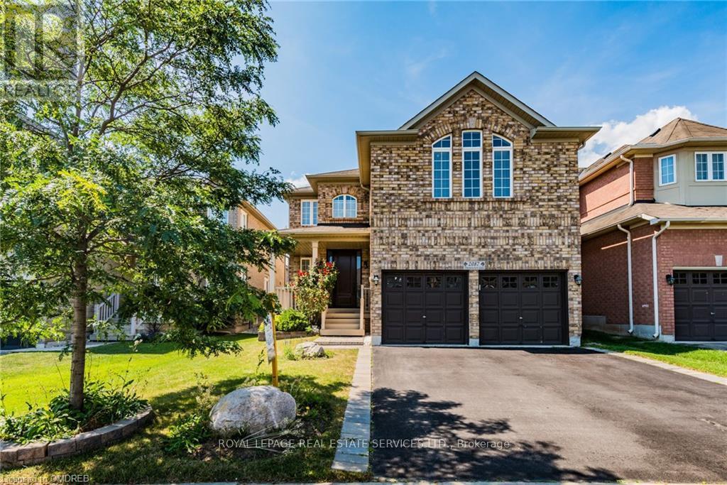 2087 Youngstown Gate, Oakville, Ontario  L6M 5G4 - Photo 2 - W8248286