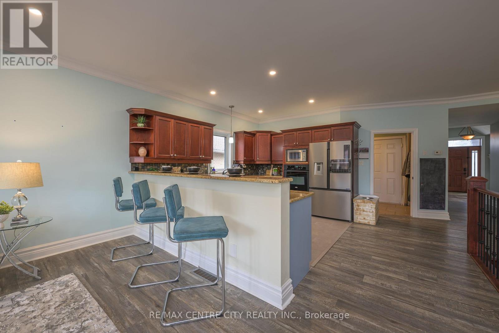 1633 Shore Rd, London, Ontario  N6K 4Z5 - Photo 10 - X8248030