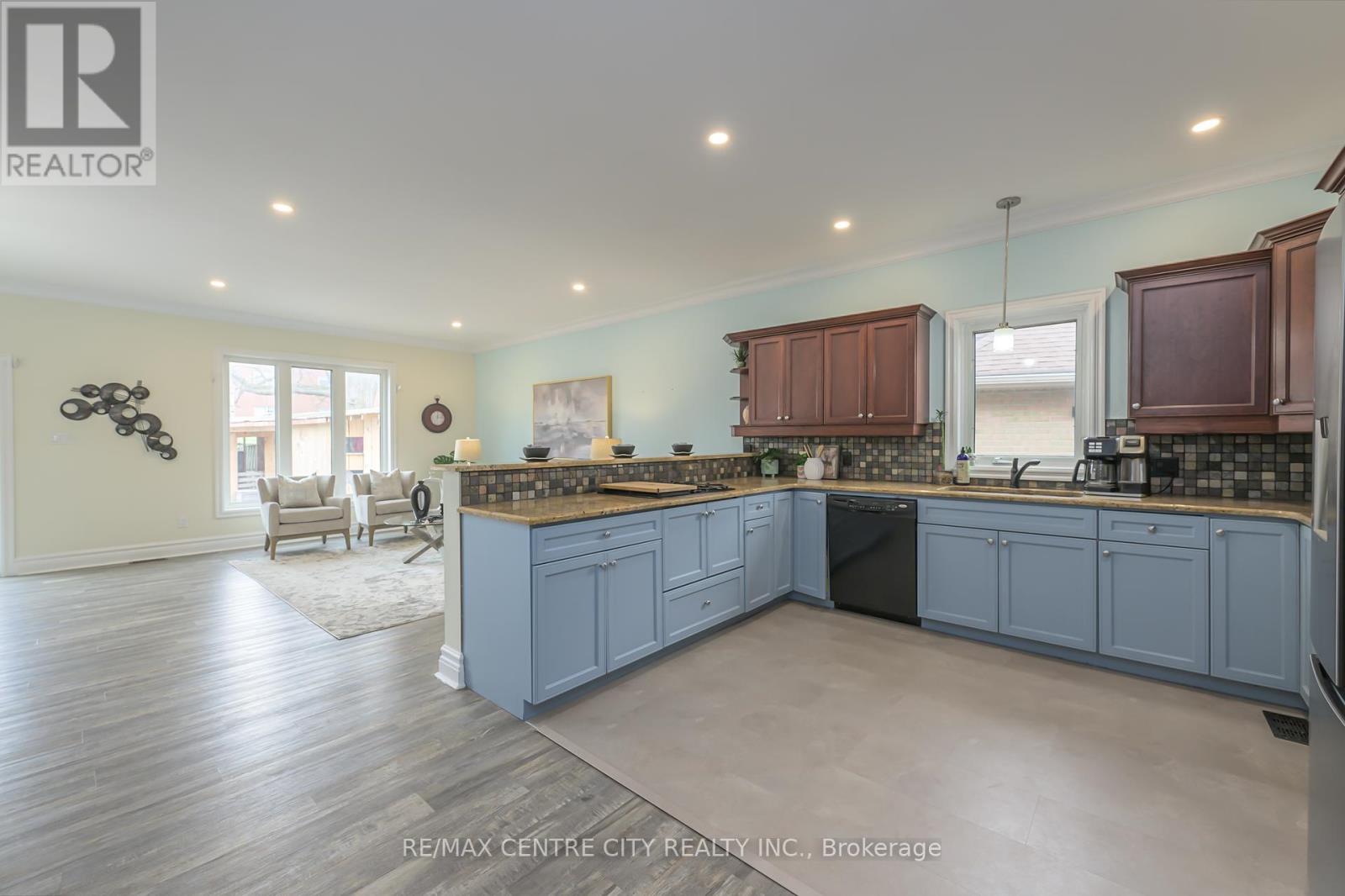 1633 Shore Rd, London, Ontario  N6K 4Z5 - Photo 7 - X8248030