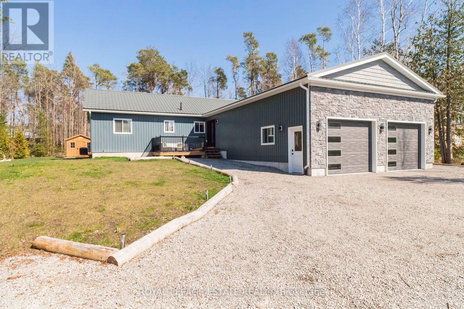 31 Pine Forest Dr, South Bruce Peninsula, Ontario  N0H 2G0 - Photo 1 - X8248476