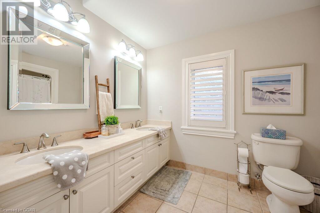 115 Dirksen Court, Kitchener, Ontario  N2P 2M1 - Photo 28 - 40574236