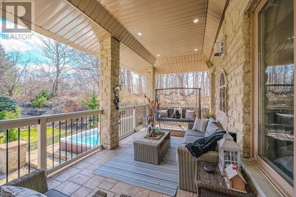 115 Dirksen Court, Kitchener, Ontario  N2P 2M1 - Photo 38 - 40574236