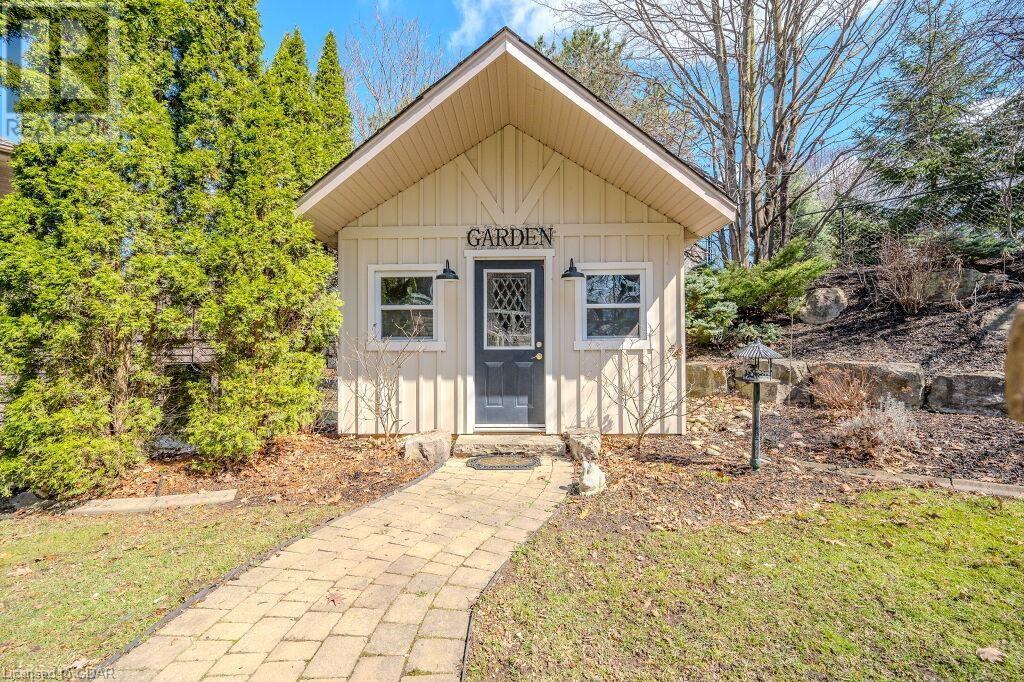 115 Dirksen Court, Kitchener, Ontario  N2P 2M1 - Photo 39 - 40574236