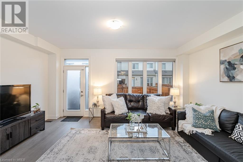 1349 Restivo Lane Lane, Milton, Ontario  L9E 1K2 - Photo 13 - 40574176