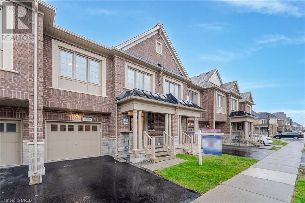 1349 Restivo Lane Lane, Milton, Ontario  L9E 1K2 - Photo 2 - 40574176
