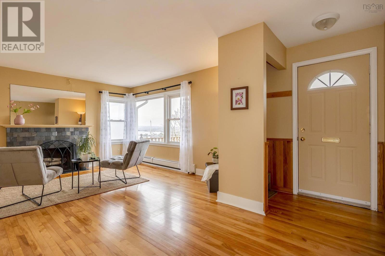 8 Chittick Avenue, Dartmouth, Nova Scotia  B2Y 3J6 - Photo 2 - 202407677