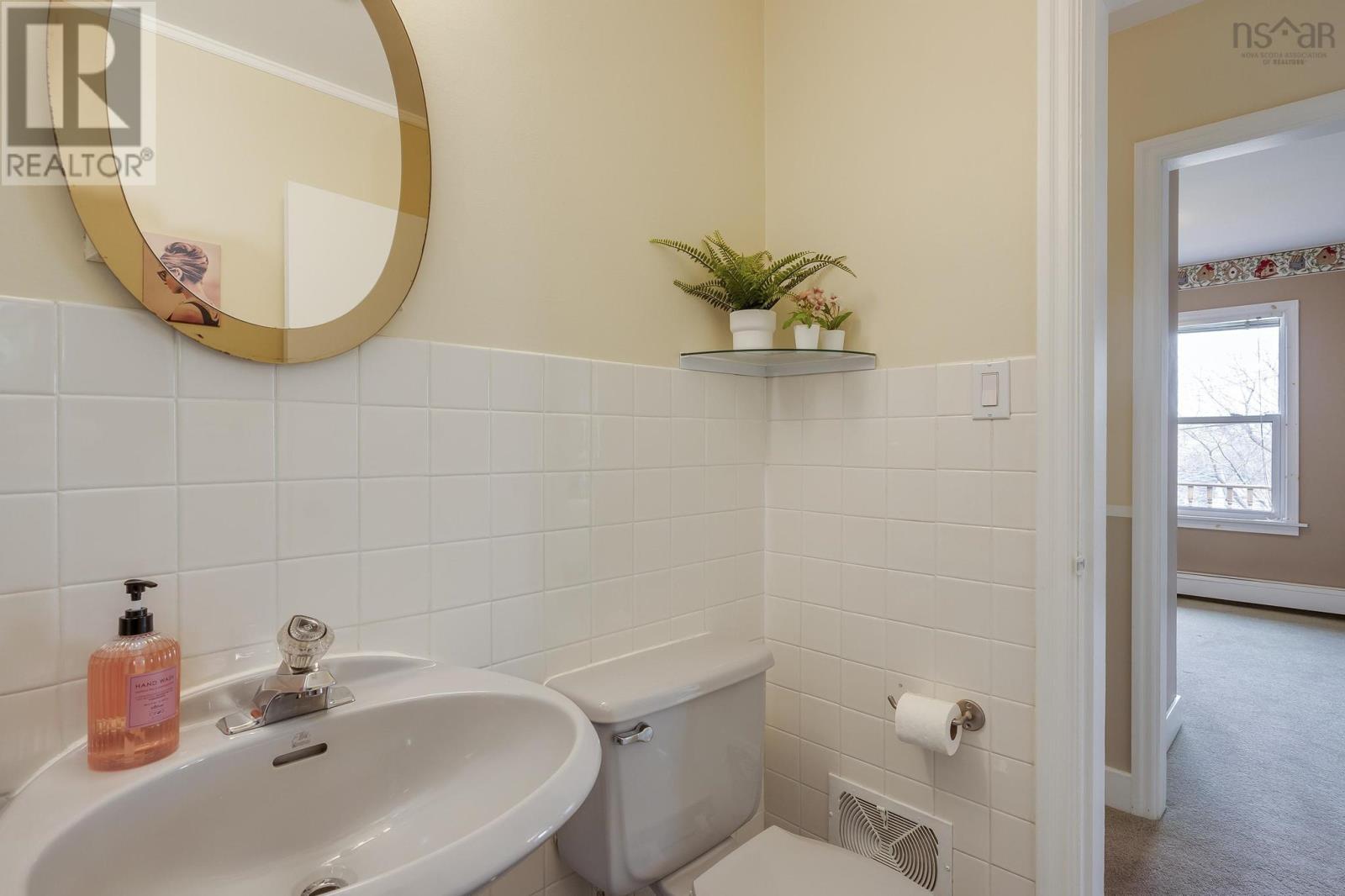 8 Chittick Avenue, Dartmouth, Nova Scotia  B2Y 3J6 - Photo 21 - 202407677