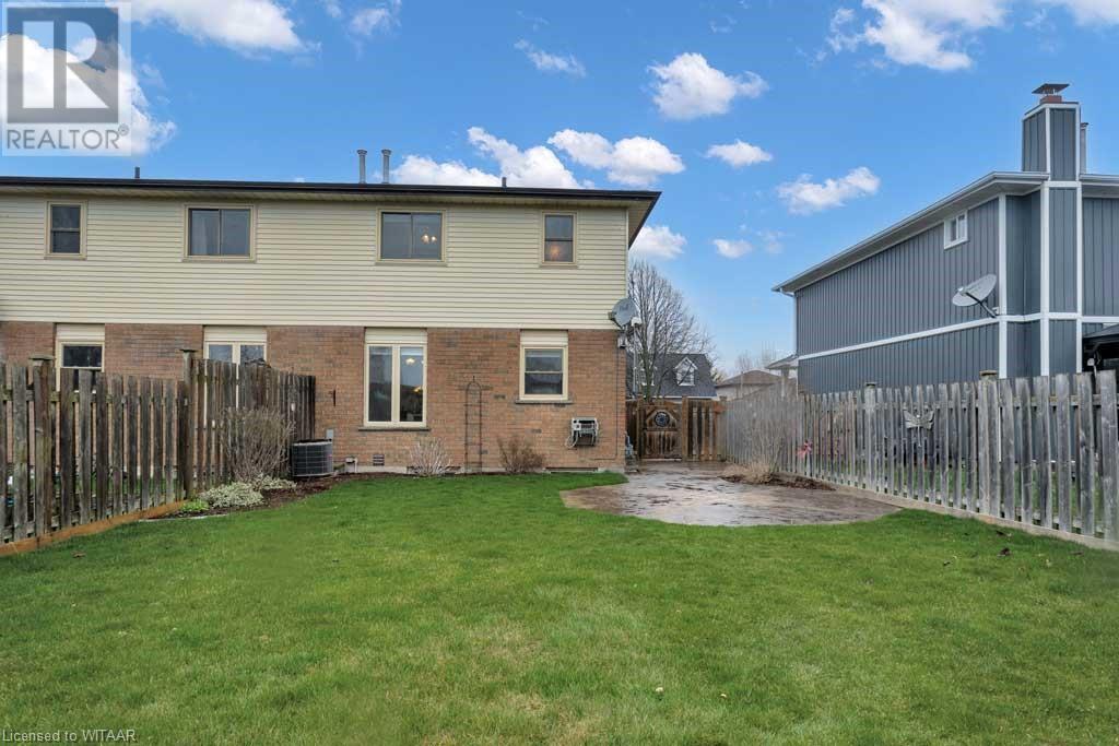 76 Village Green Way, Baden, Ontario  N3A 2V8 - Photo 21 - 40572278