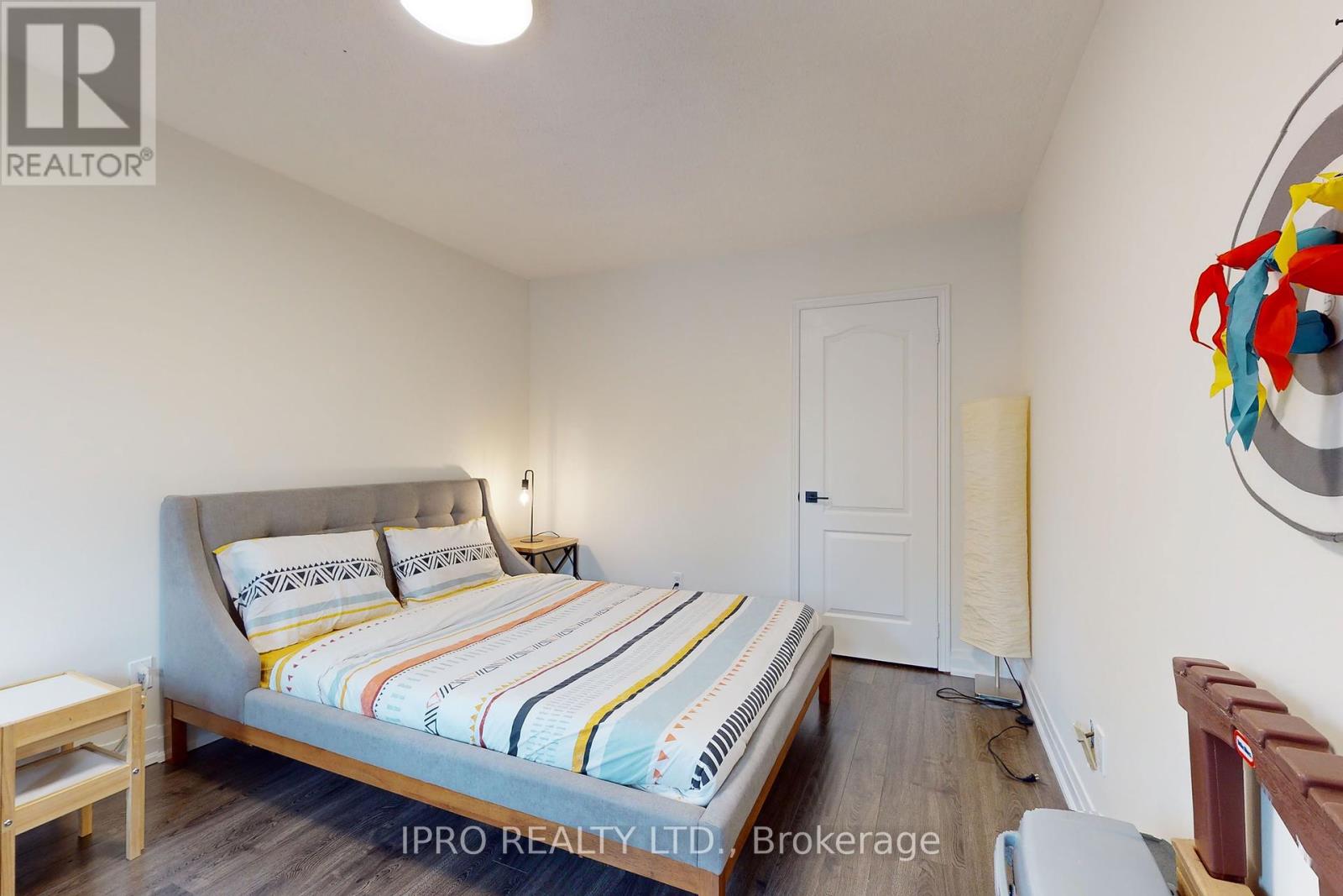 2330 Credit Valley Rd, Mississauga, Ontario  L5M 4C9 - Photo 25 - W8248834
