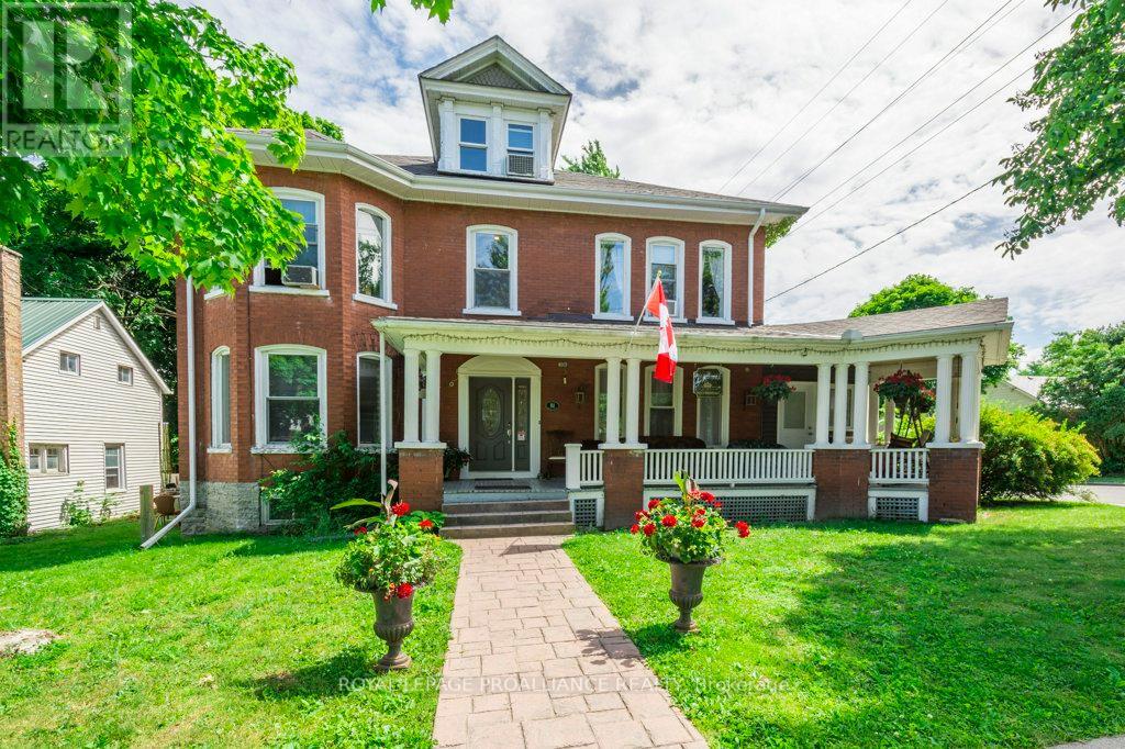 81 HENRY ST, quinte west, Ontario