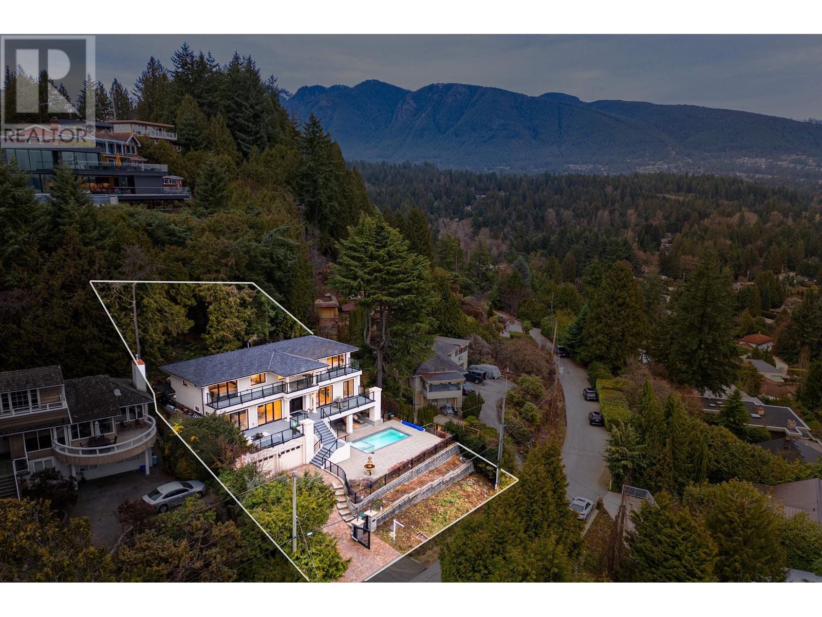 863 YOUNETTE DRIVE, west vancouver, British Columbia