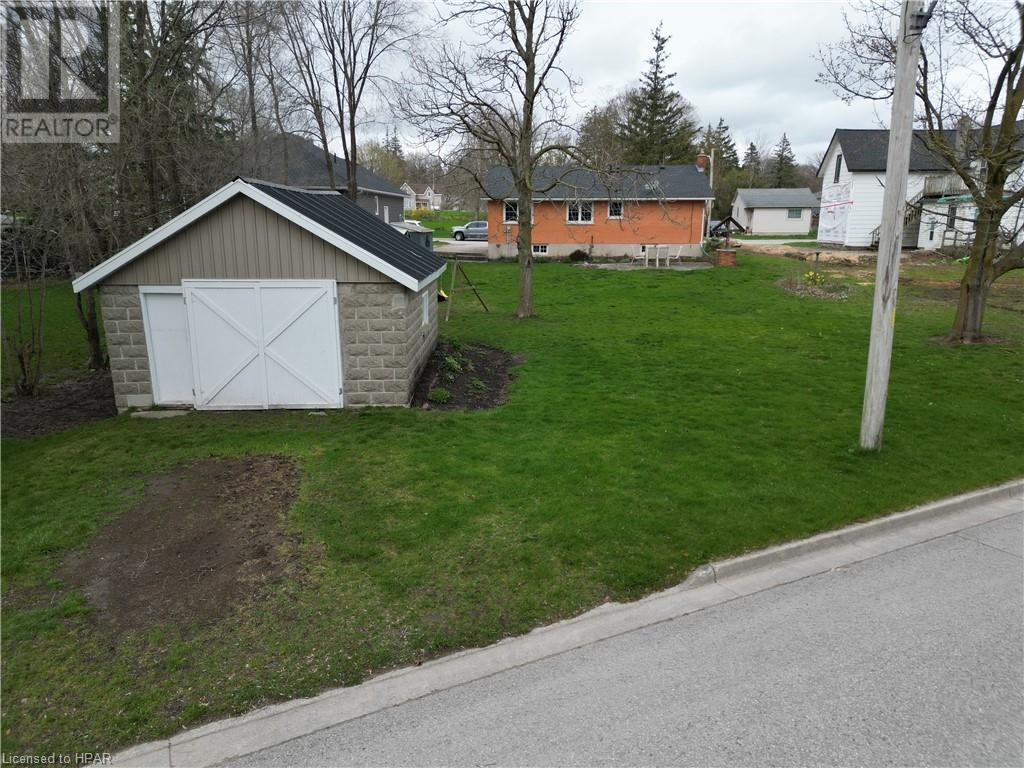 202 Mary Street, Clinton, Ontario  N0M 1L0 - Photo 27 - 40574244