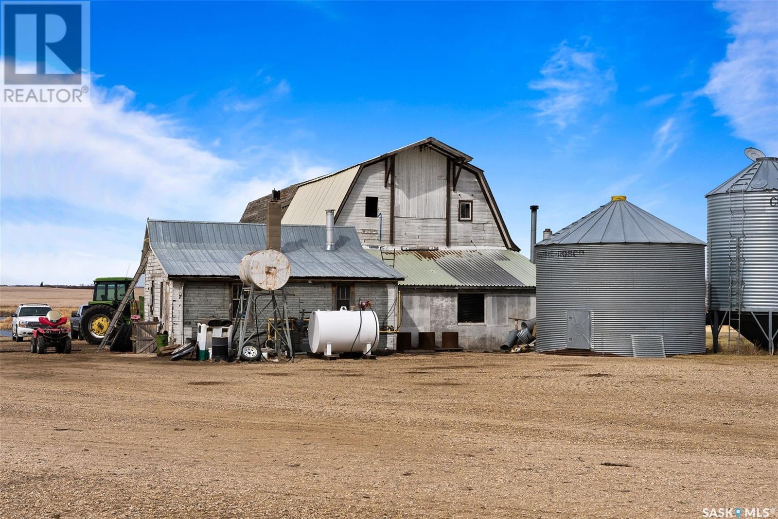 158 Acres With House & Yard - Fuessel, Longlaketon Rm No. 219, Saskatchewan  S0G 0C6 - Photo 45 - SK966422