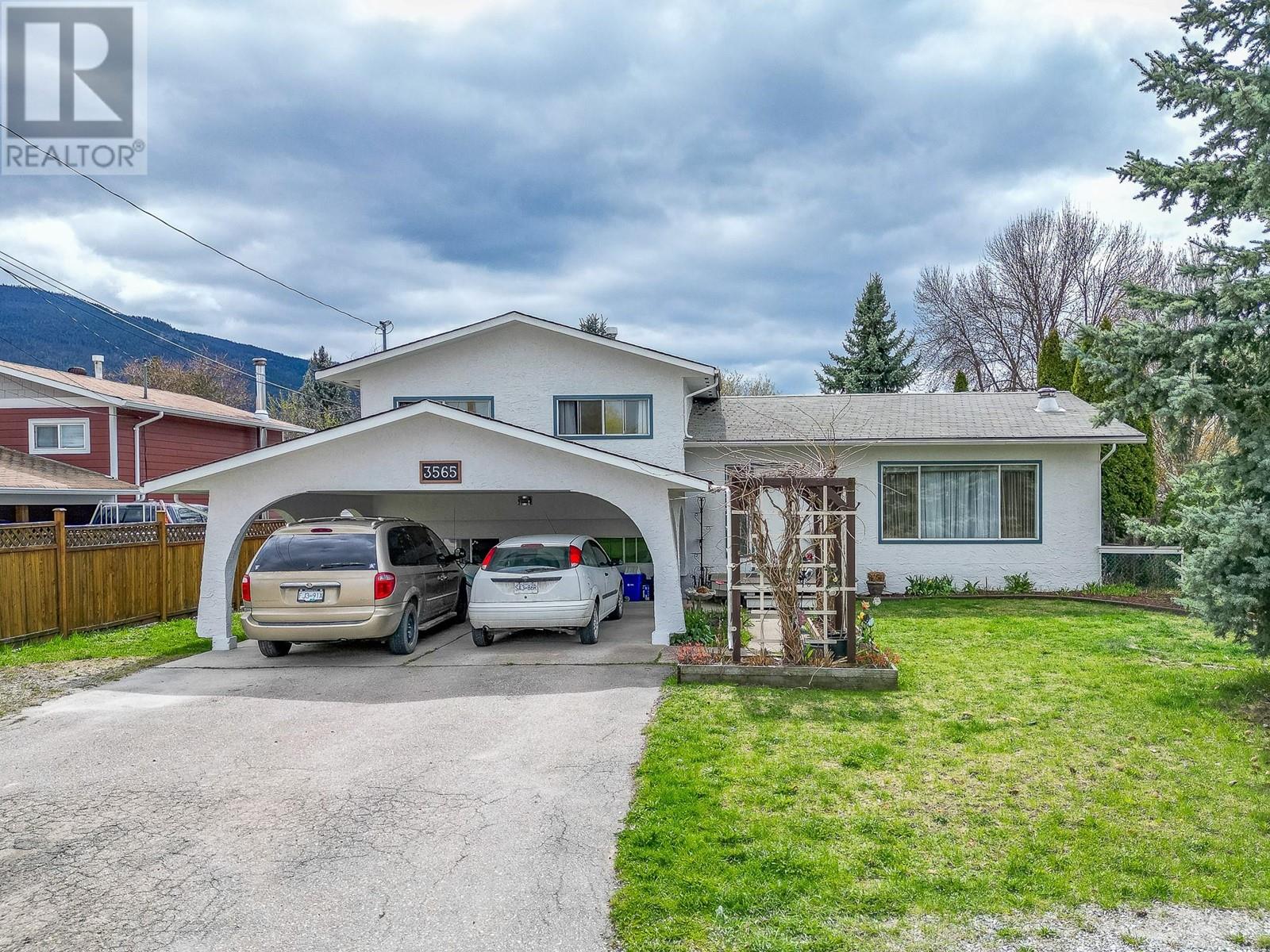 3565 Dunkley Drive, Armstrong 