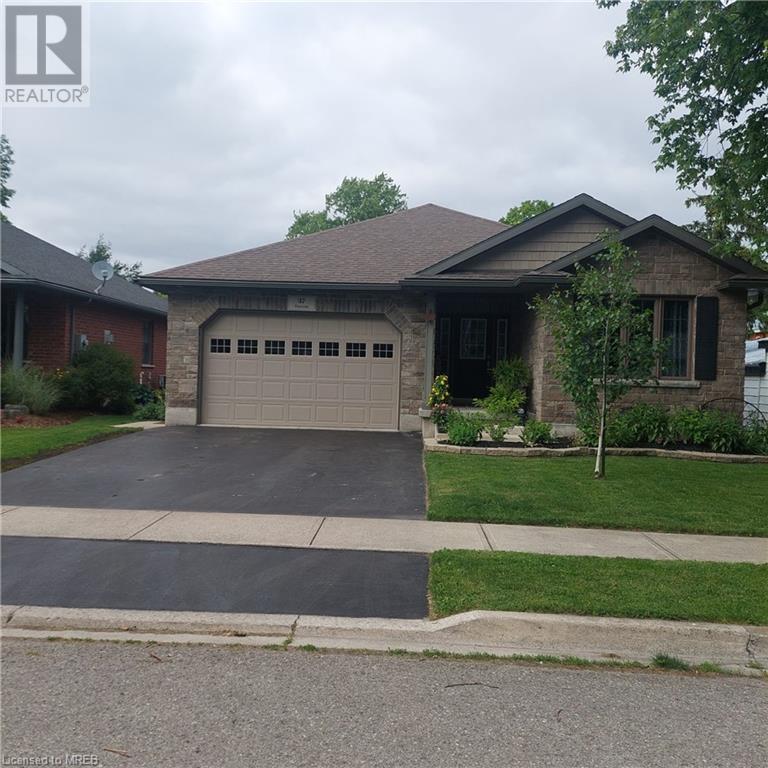 37 Victoria Street, West Perth (Twp), Ontario  N0K 1N0 - Photo 1 - 40572316