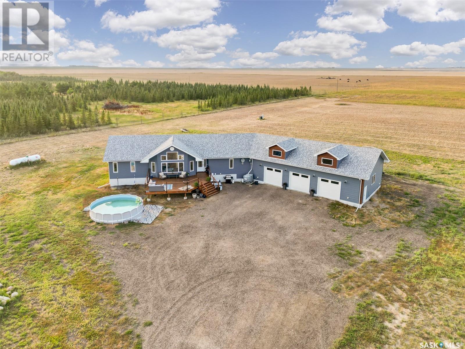 Adrian Acreage, Moose Jaw Rm No. 161, Saskatchewan  S0H 4C0 - Photo 3 - SK966563
