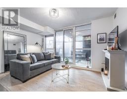 #724 -830 LAWRENCE AVE W