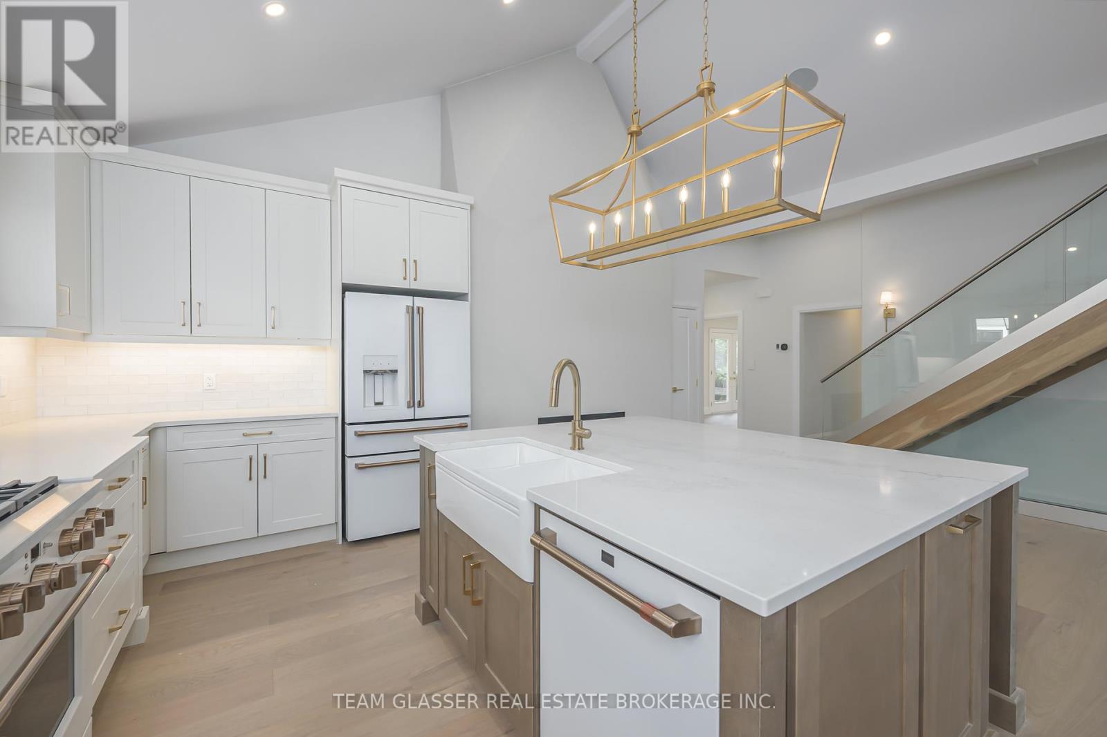 5b Lakeshore Dr, Lambton Shores, Ontario  N0M 1T0 - Photo 19 - X8249188