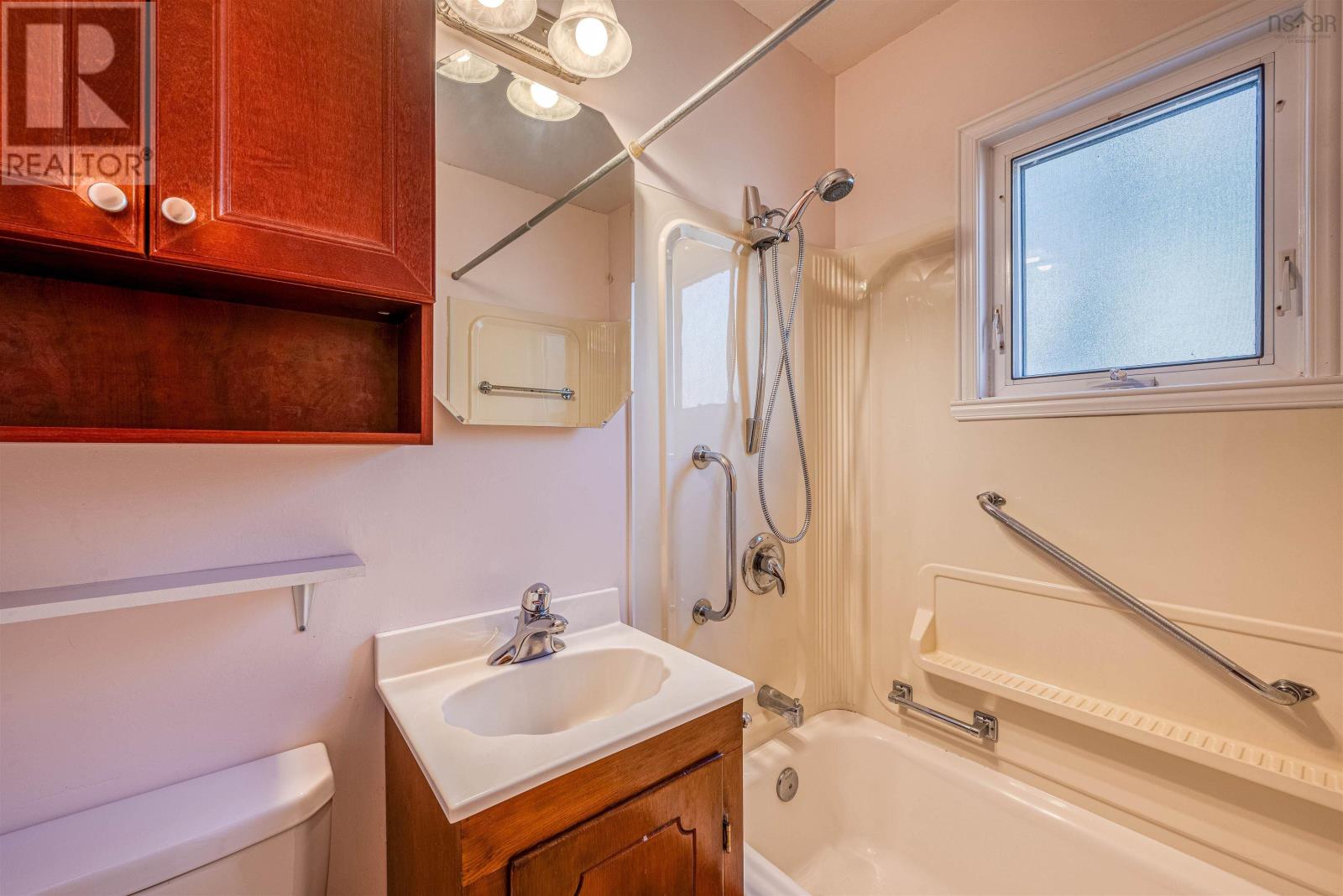24 Auburn Avenue, Halifax, Nova Scotia  B3R 1K4 - Photo 10 - 202407658