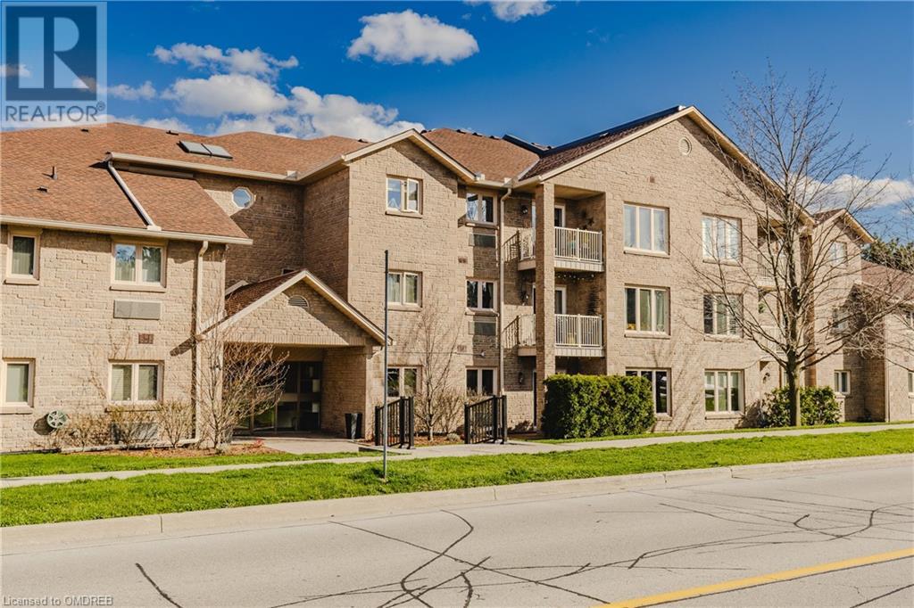 3050 Pinemeadow Drive Unit# 18, Burlington, Ontario  L7M 3X5 - Photo 1 - 40574433