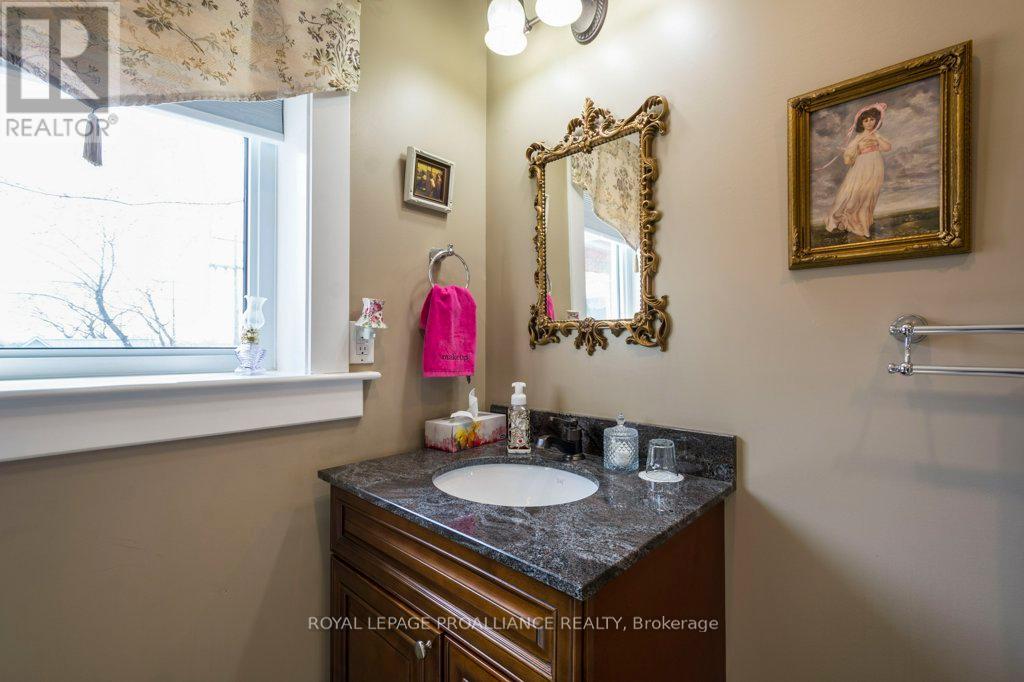 81 Henry St, Quinte West, Ontario  K8V 3T6 - Photo 28 - X8249270