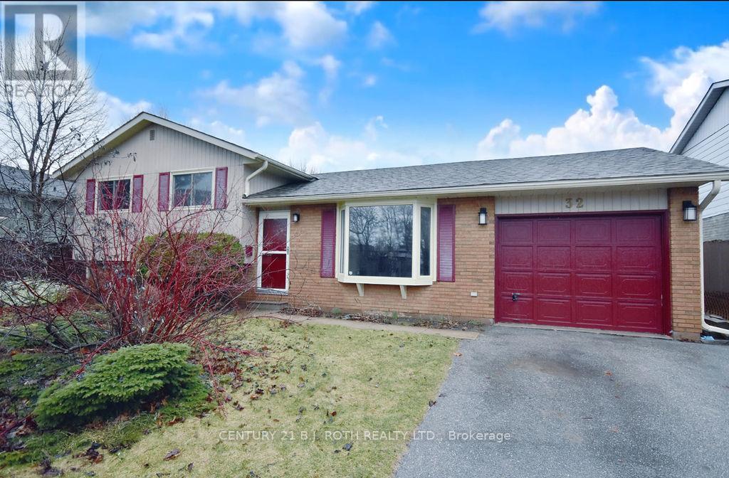 32 Clover Ave, Barrie, Ontario  L4N 3M6 - Photo 1 - S8250754